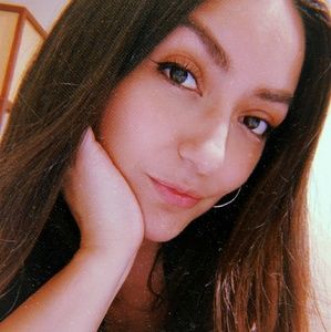 Meet your Posher, Lorena